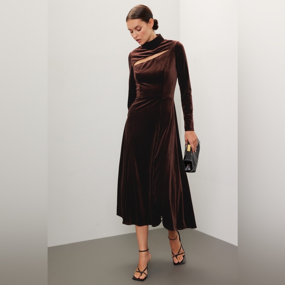 Rene Ruiz Velvet Midi Dress in Rich Brown